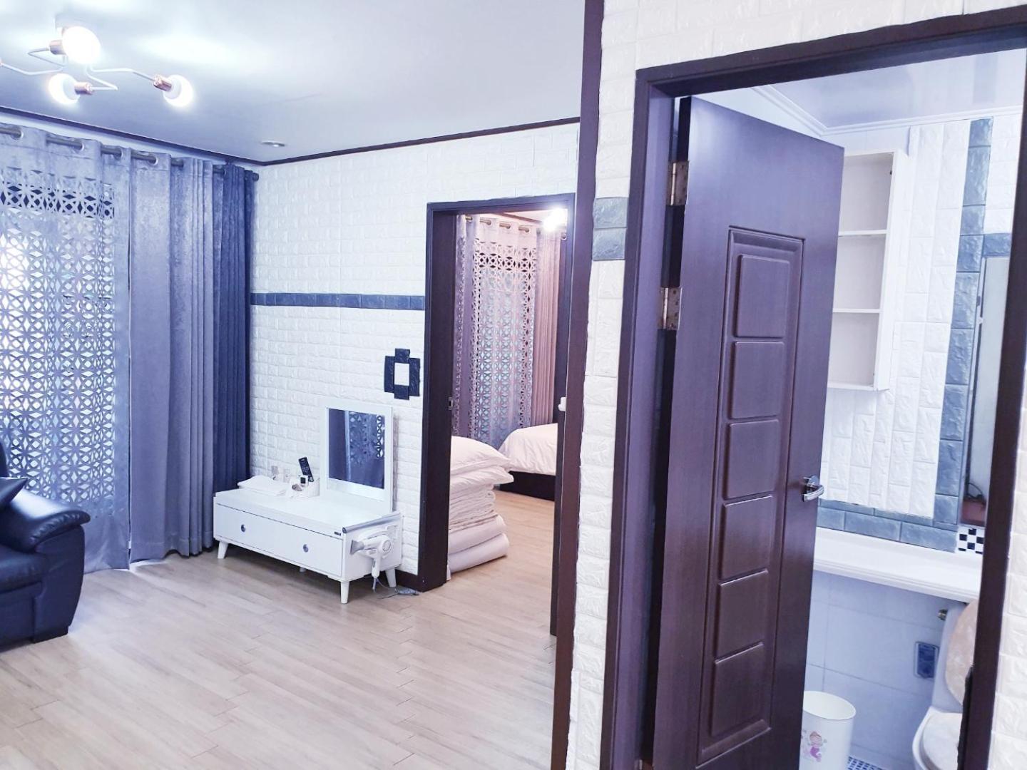 Pureun Jeju Pension Seogwipo Cameră foto