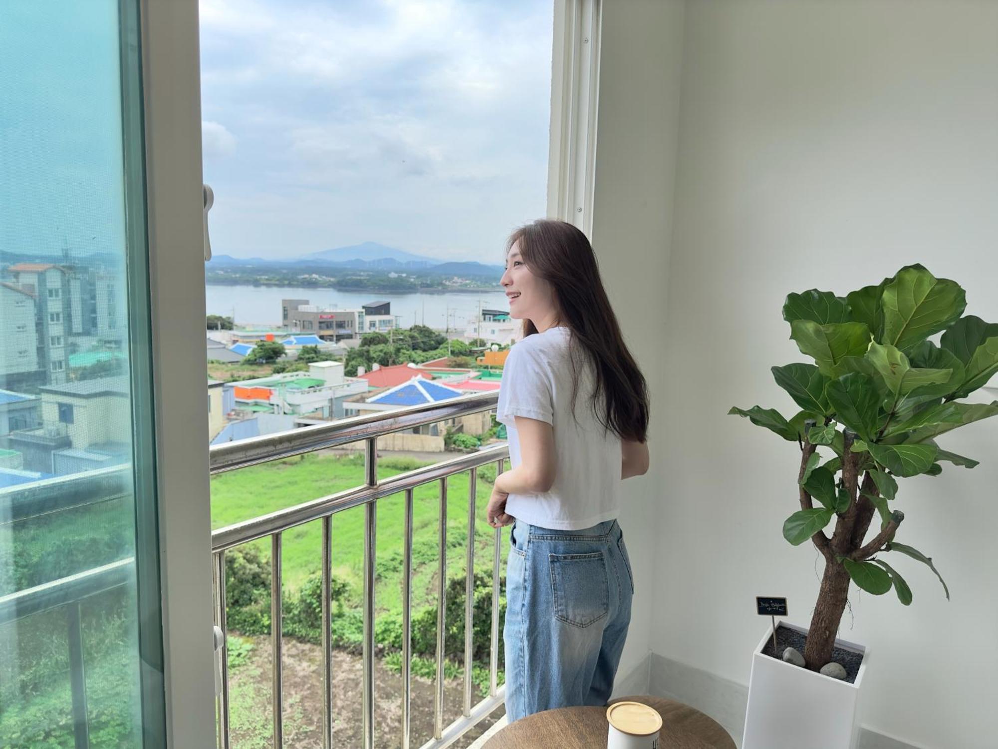 Pureun Jeju Pension Seogwipo Exterior foto