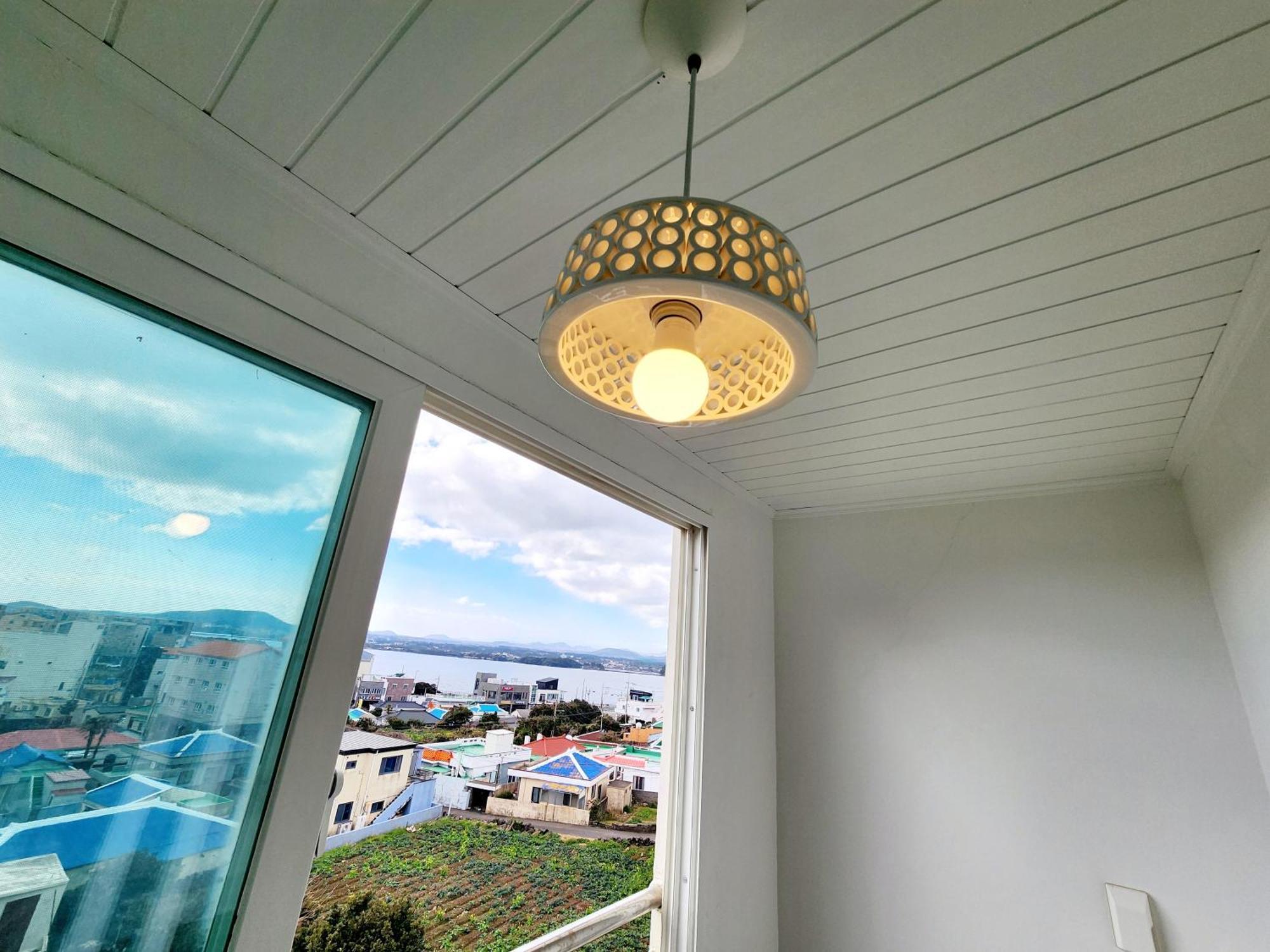 Pureun Jeju Pension Seogwipo Exterior foto